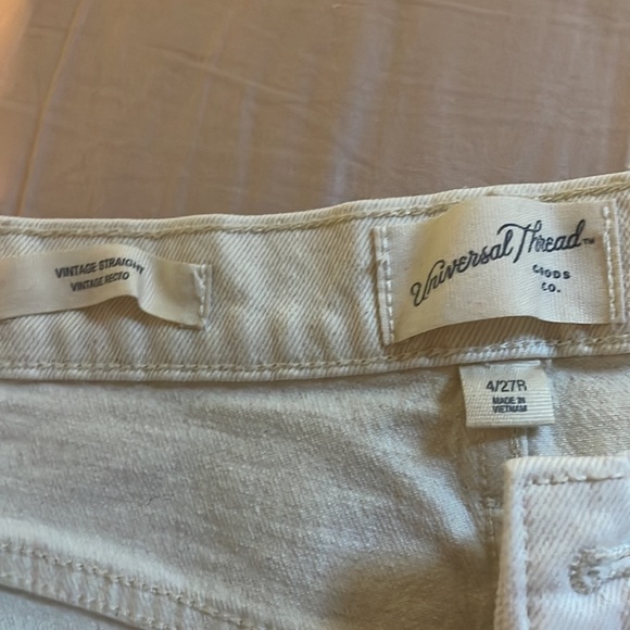 Universal thread jeans - Picture 2 of 3
